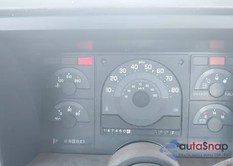 1988 Chevrolet Gmt-400 C1500 z USA, uszkodzony, nr VIN 2GCDC14K0J1148973